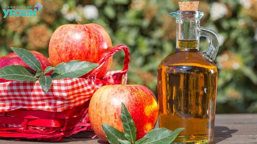 Cách trị hôi nách tại nhà bằng giấm táo